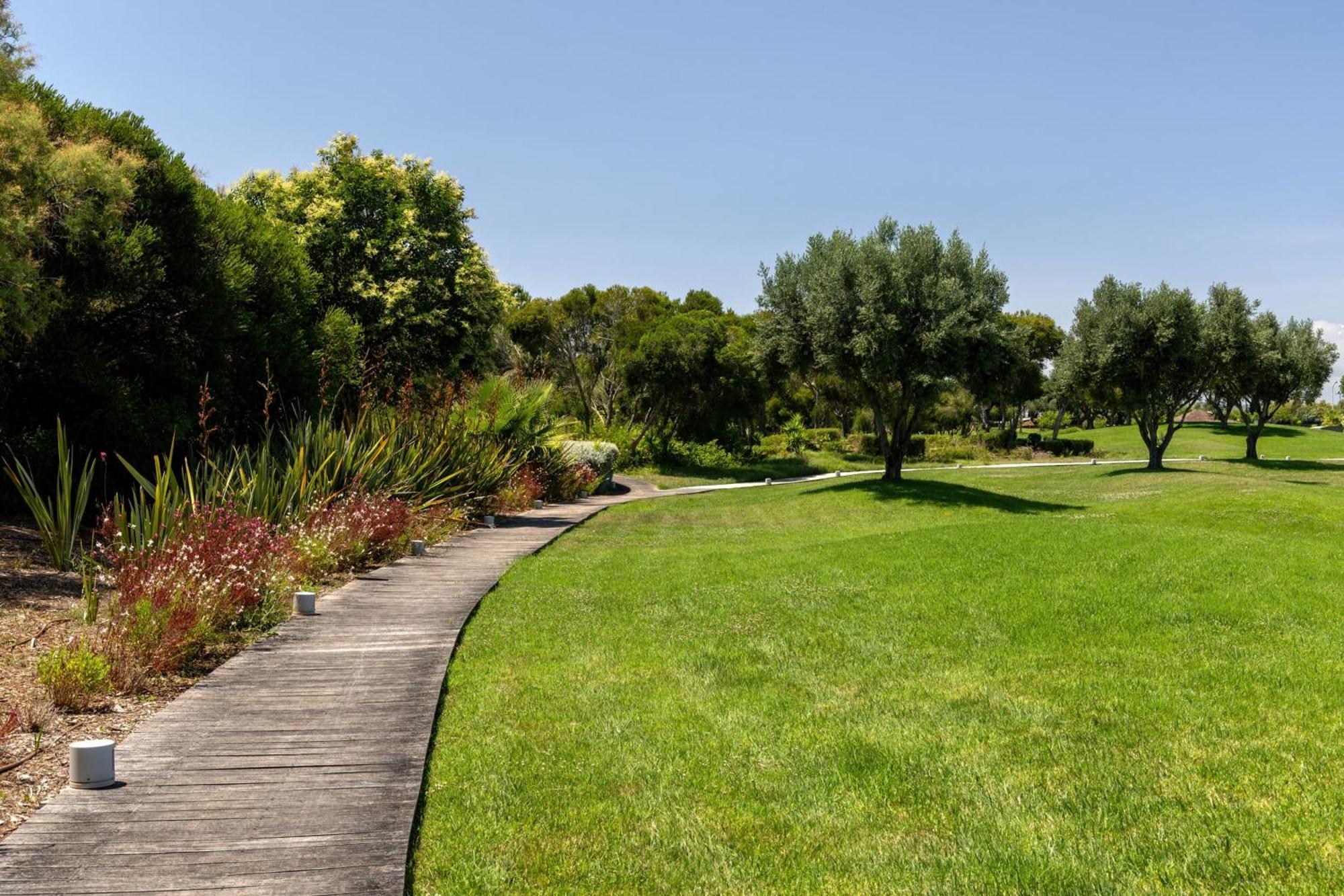 Domes Lake Algarve, Autograph Collection Vilamoura Exteriér fotografie The park