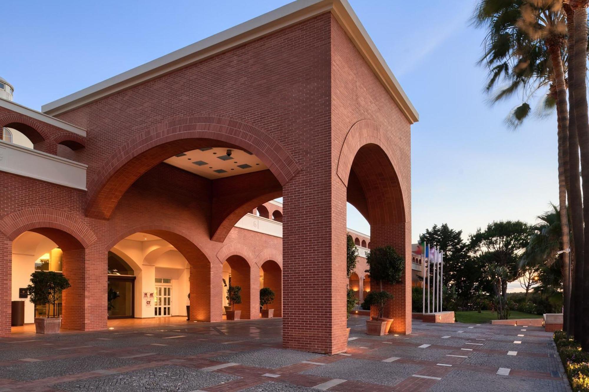 Domes Lake Algarve, Autograph Collection Vilamoura Exteriér fotografie The hotel's entrance