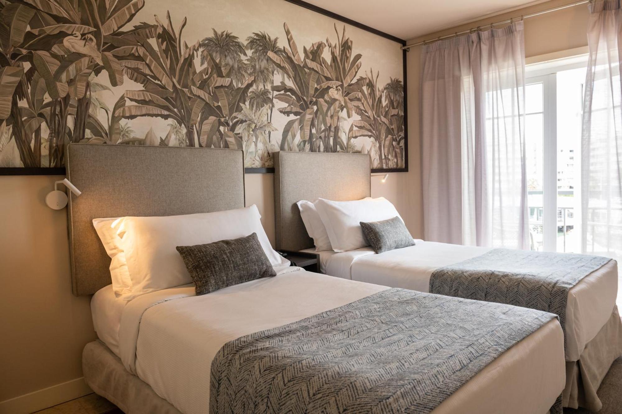 Domes Lake Algarve, Autograph Collection Vilamoura Exteriér fotografie A bedroom at the hotel